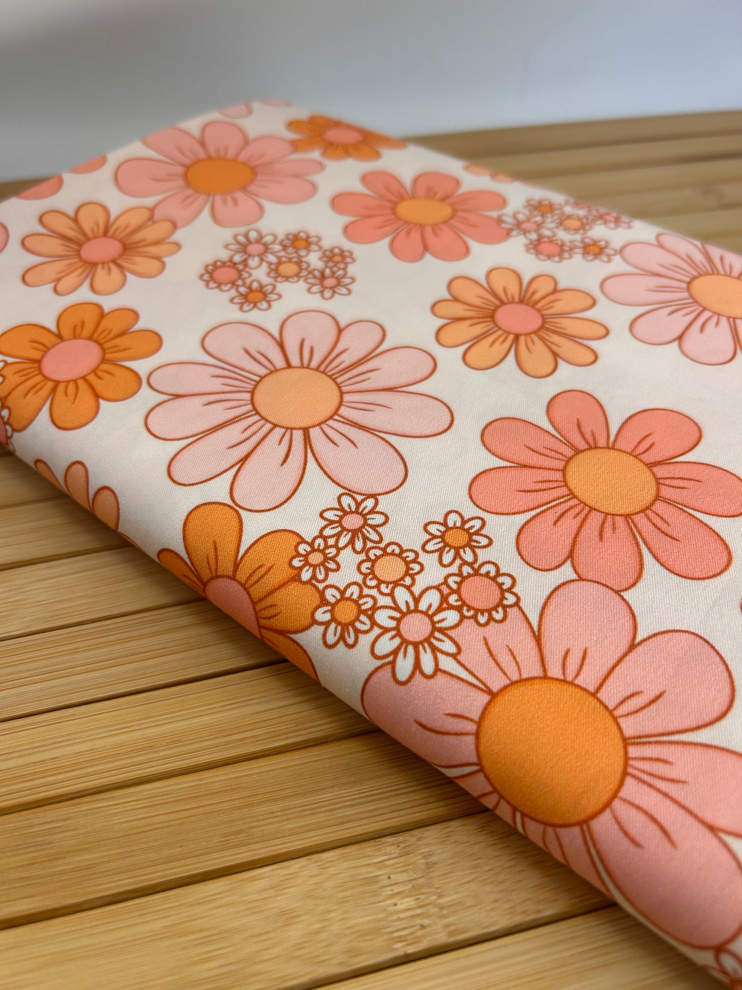 Retro Daisy Pink - Woven Fabric